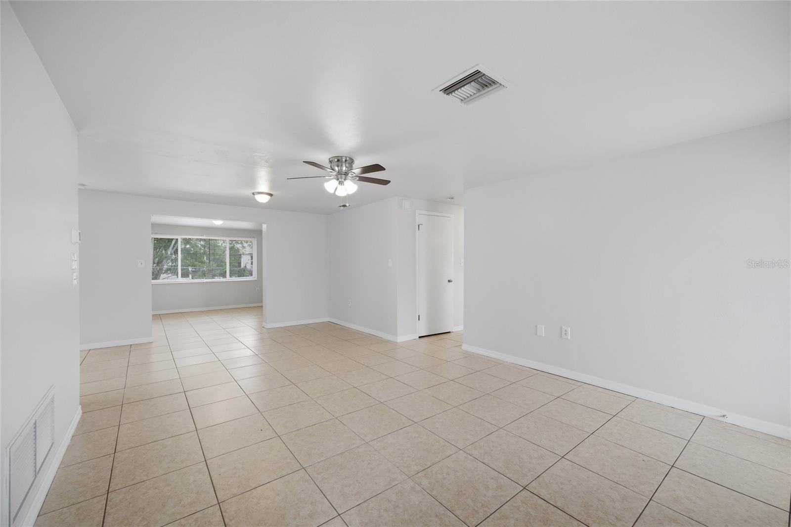 3029 Huntington Rd Property Photo 5