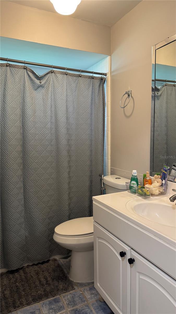 9652 Commodore Dr Property Photo 12