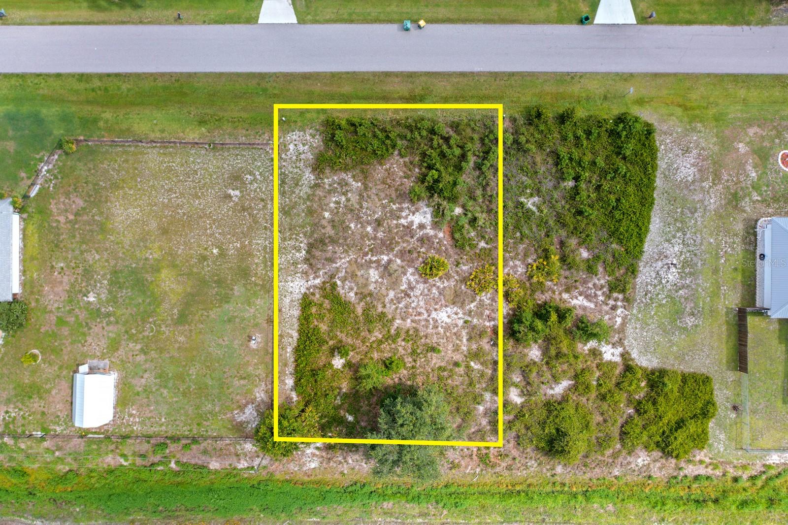29331 Lillis St Property Photo 5
