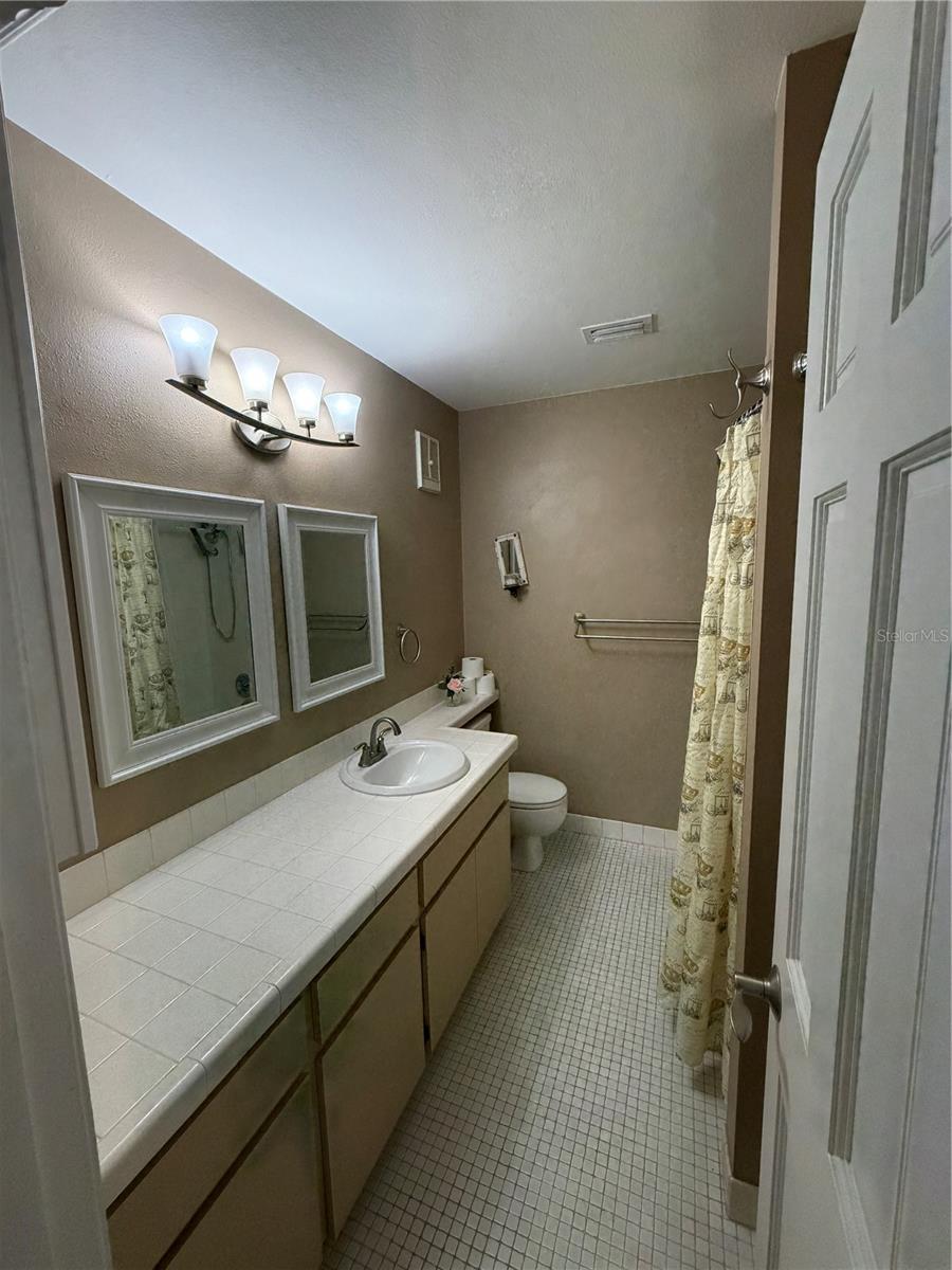 705 Bough Ave Property Photo 14