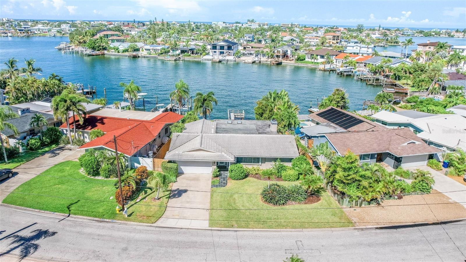 513 Harbor Dr N Property Photo 1