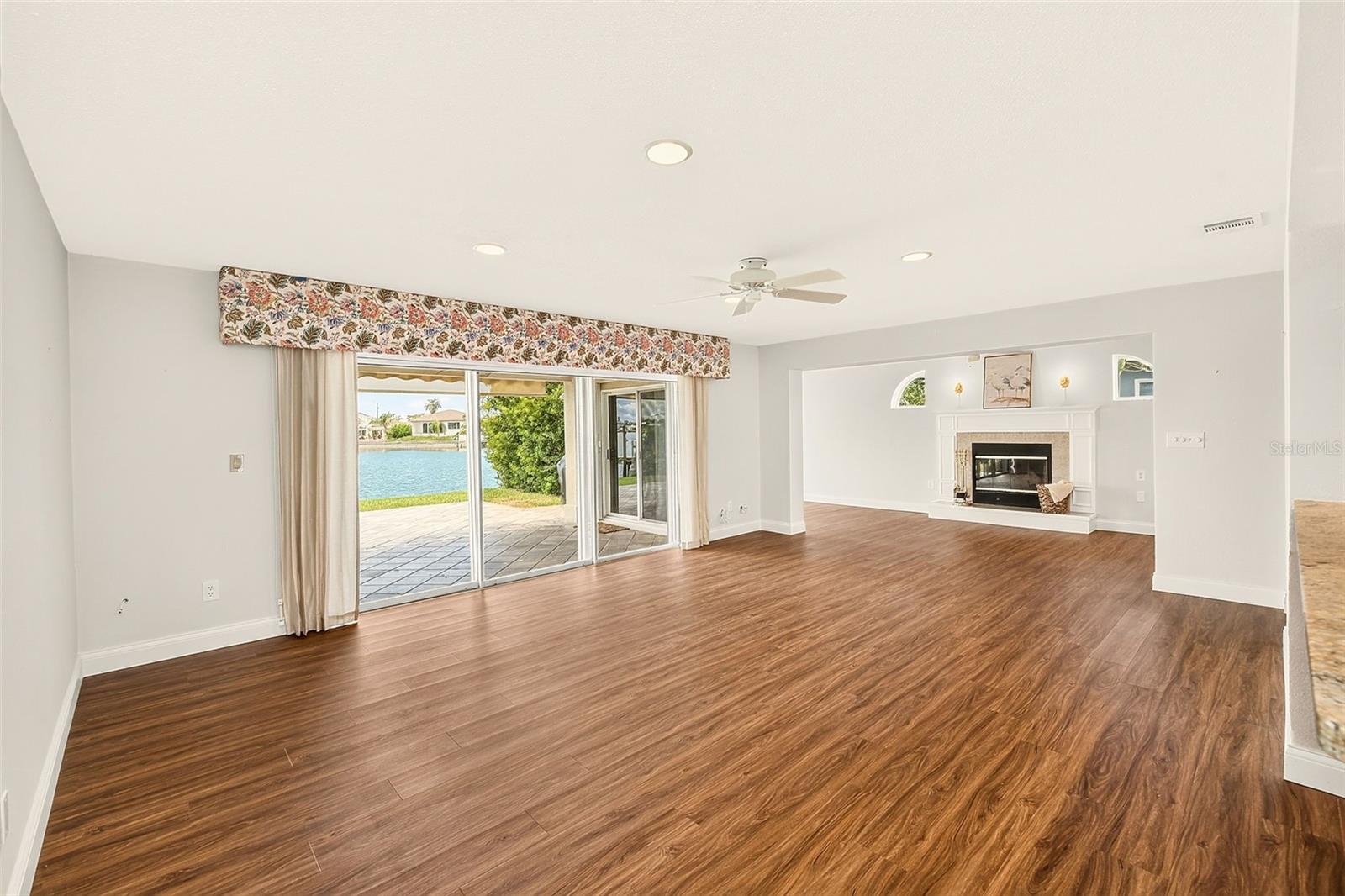 513 Harbor Dr N Property Photo 14