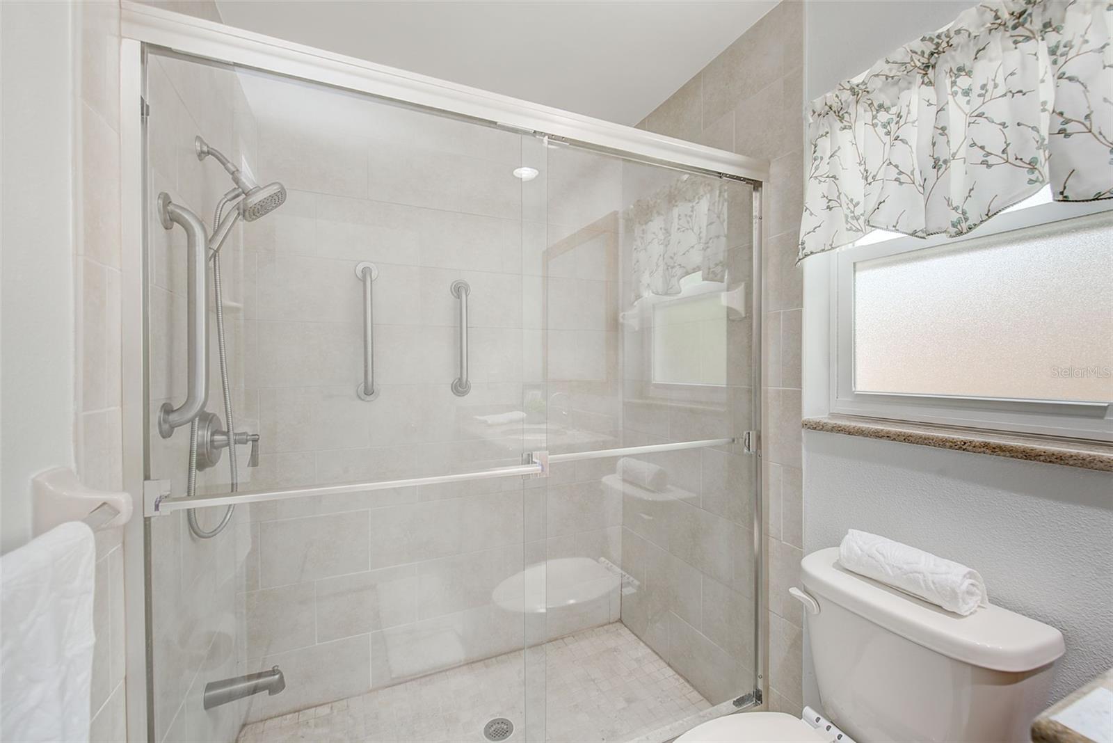 513 Harbor Dr N Property Photo 27