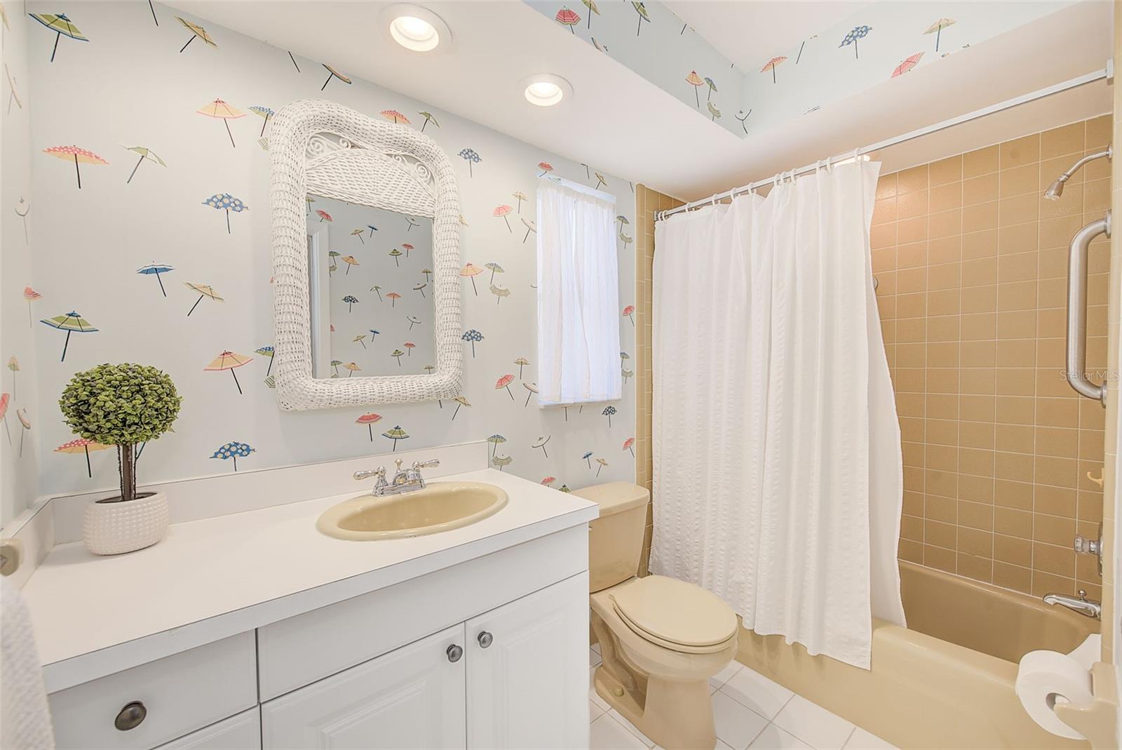 513 Harbor Dr N Property Photo 31
