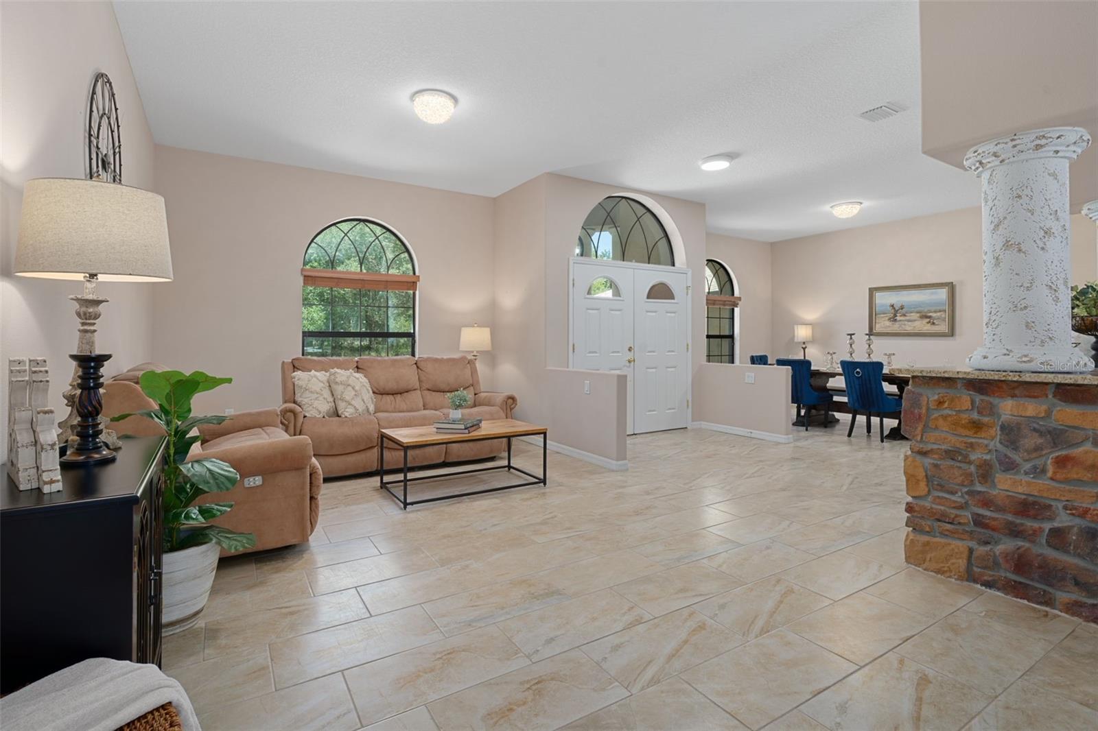 222 Suncoast Blvd Property Photo 12