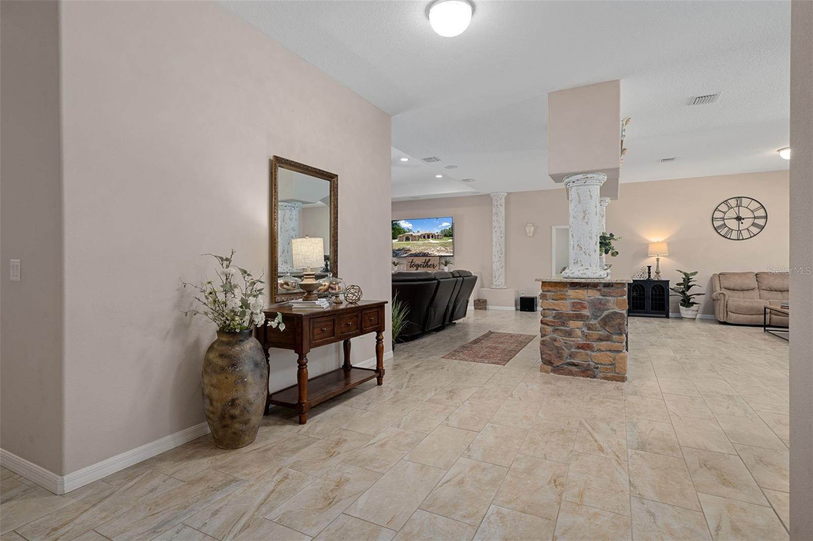 222 Suncoast Blvd Property Photo 15
