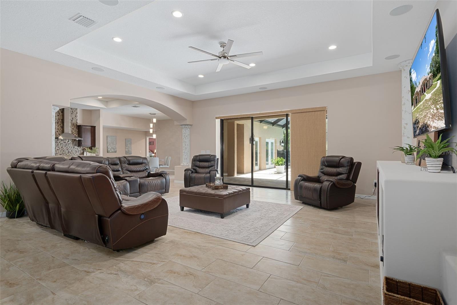 222 Suncoast Blvd Property Photo 17