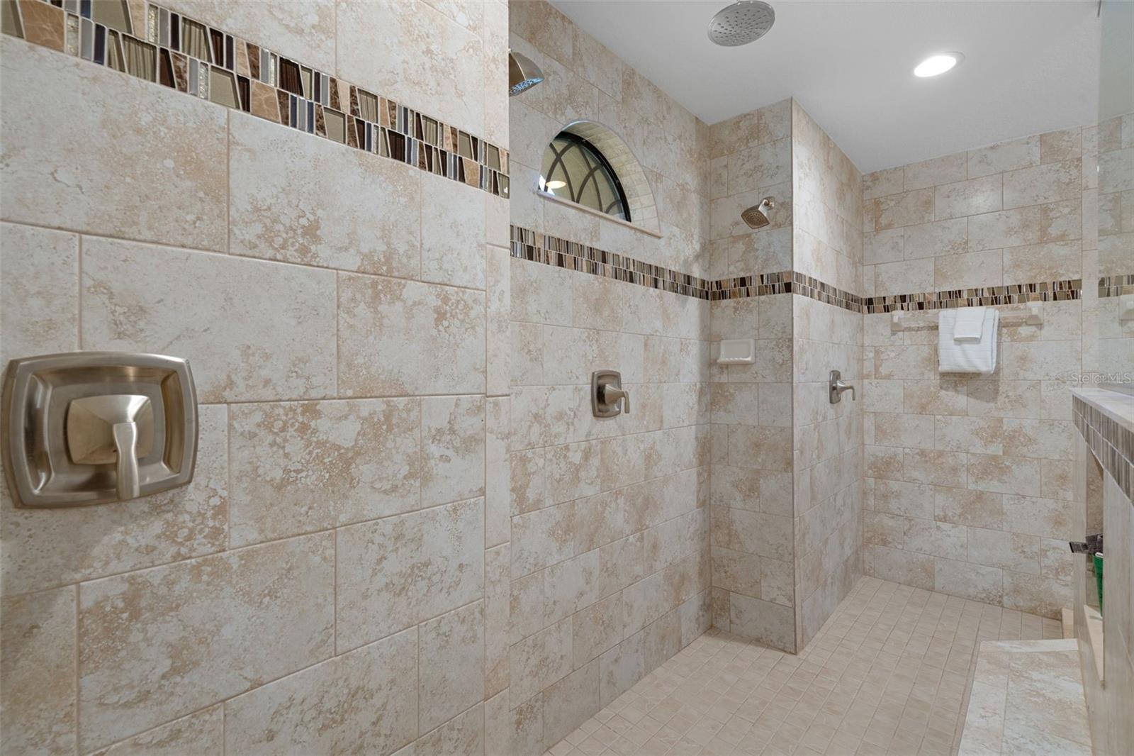 222 Suncoast Blvd Property Photo 38