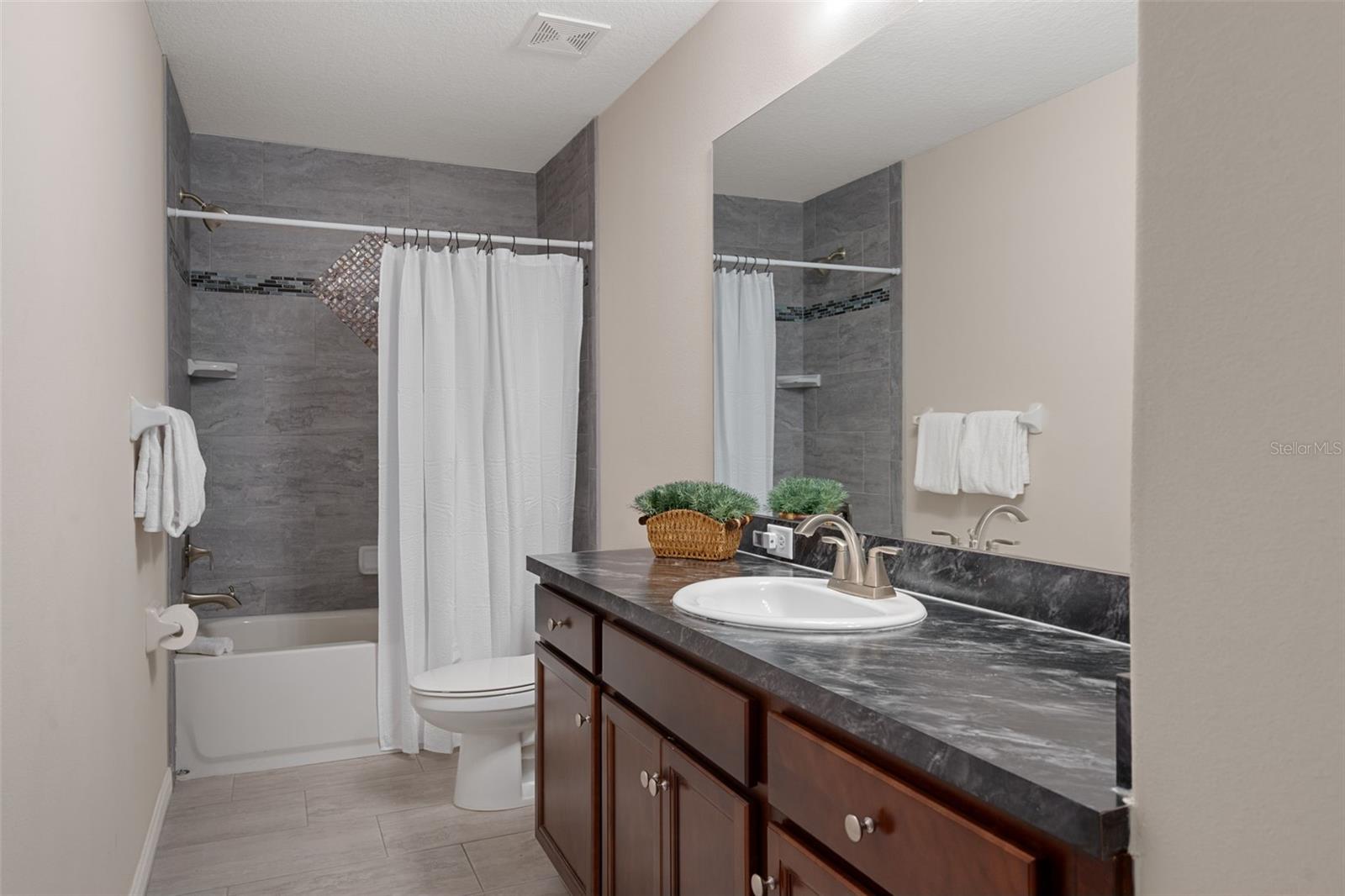 222 Suncoast Blvd Property Photo 48