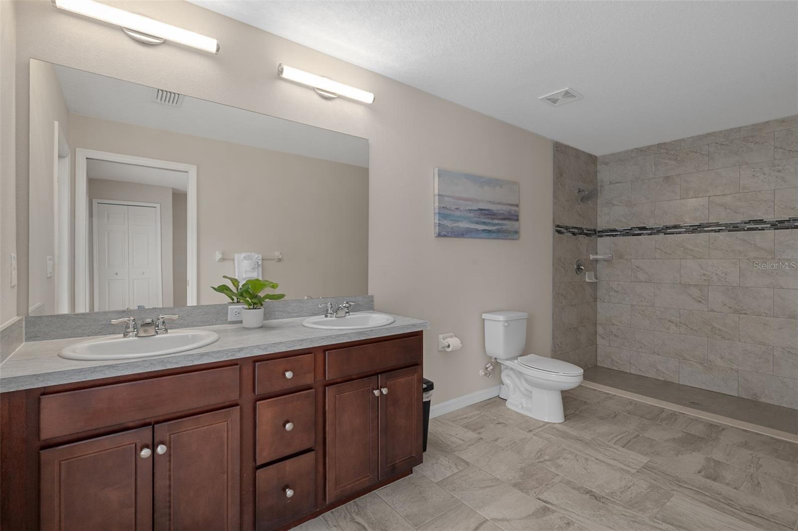 222 Suncoast Blvd Property Photo 63