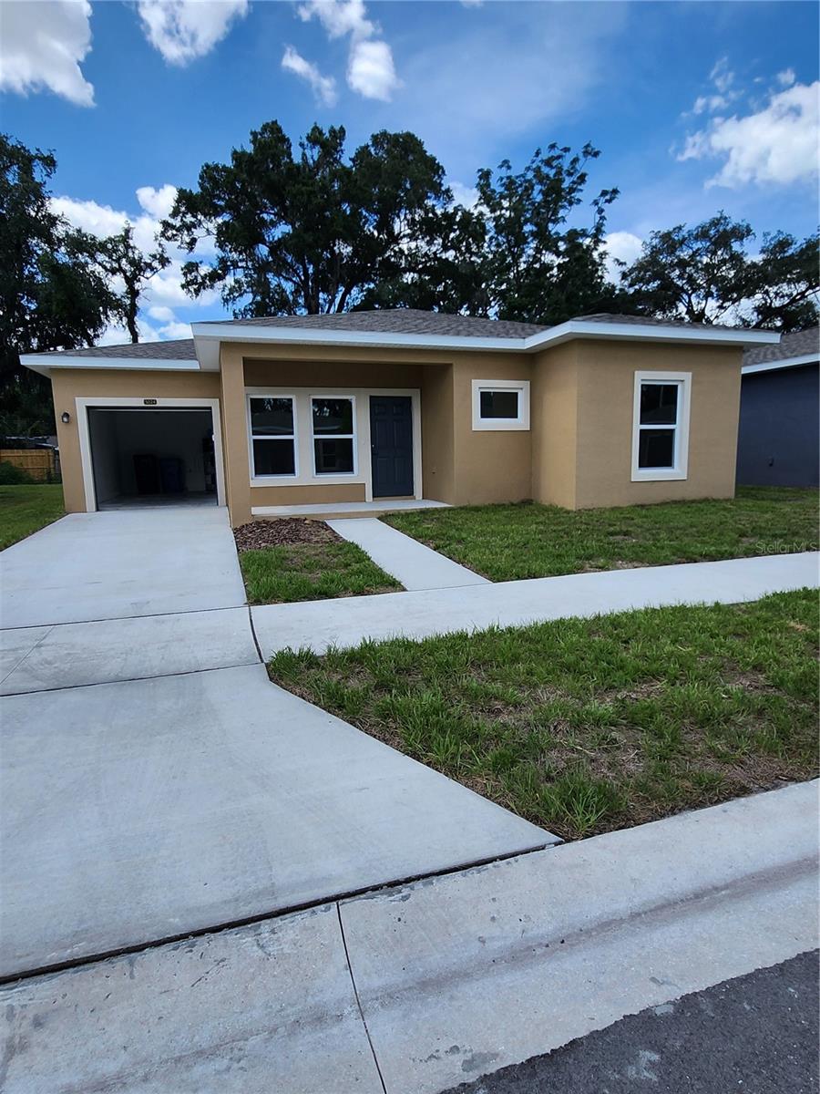 5024 FINDERS CT Property Photo 1