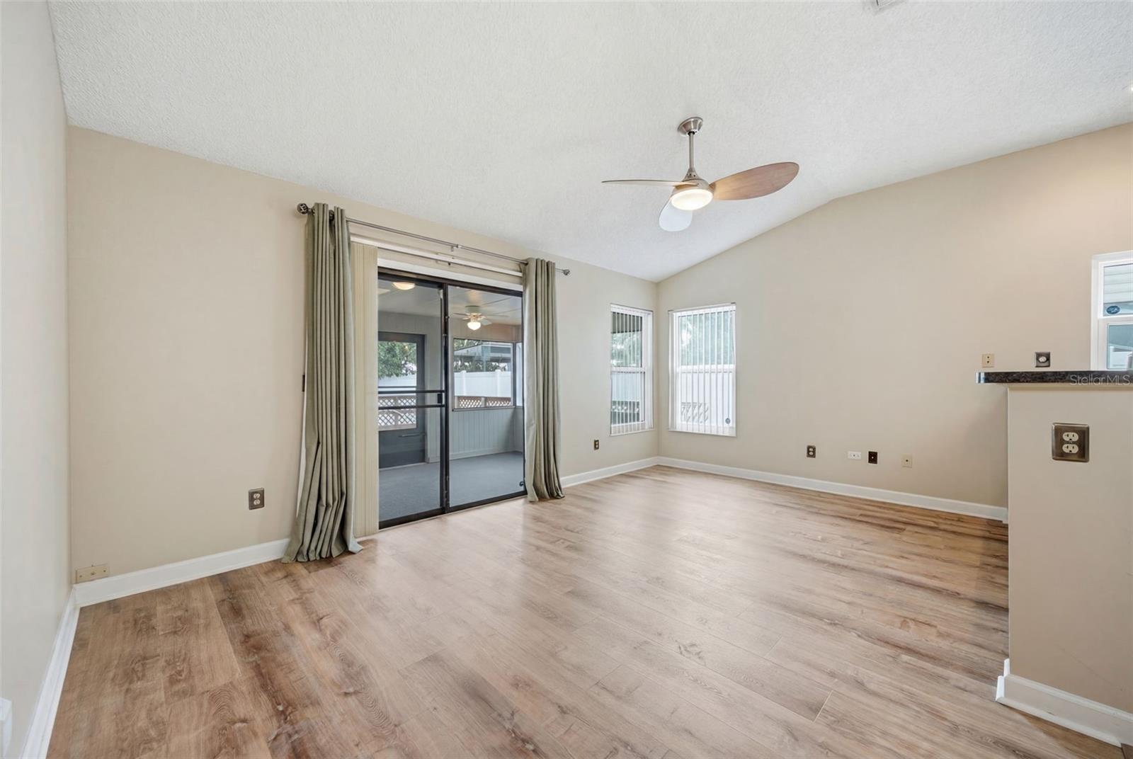 2023 Darlington Oak Dr Property Photo 16