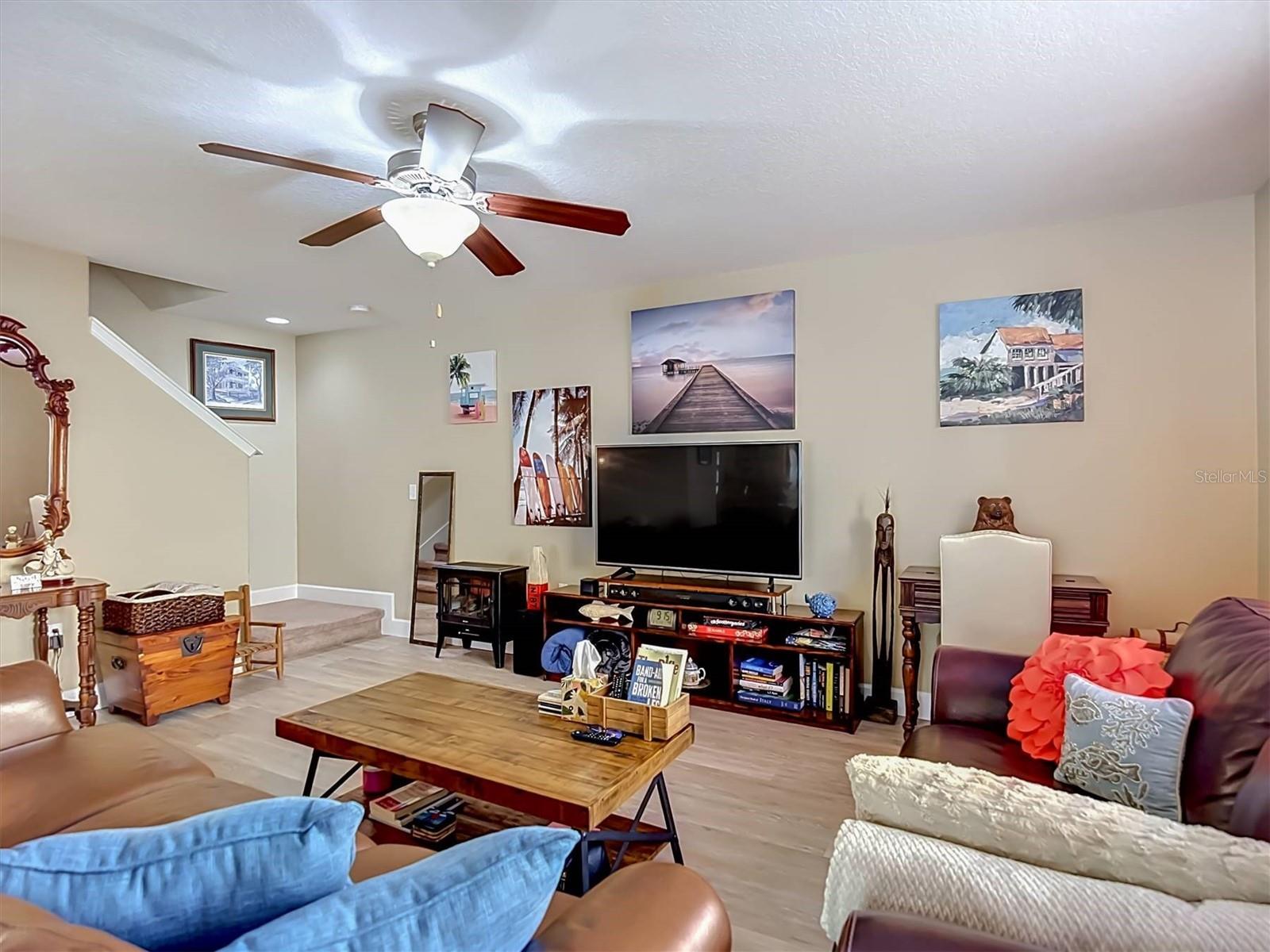 9838 Trumpet Vine Loop Property Photo 6