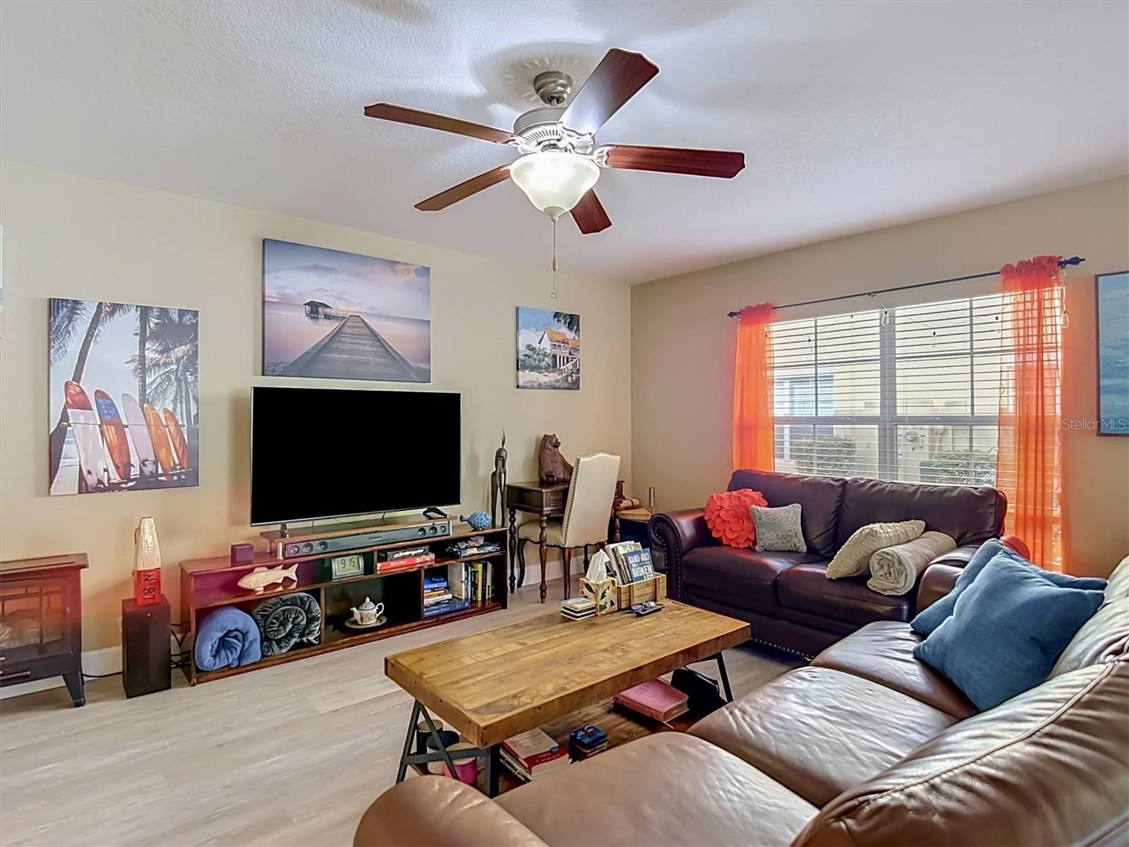 9838 Trumpet Vine Loop Property Photo 8