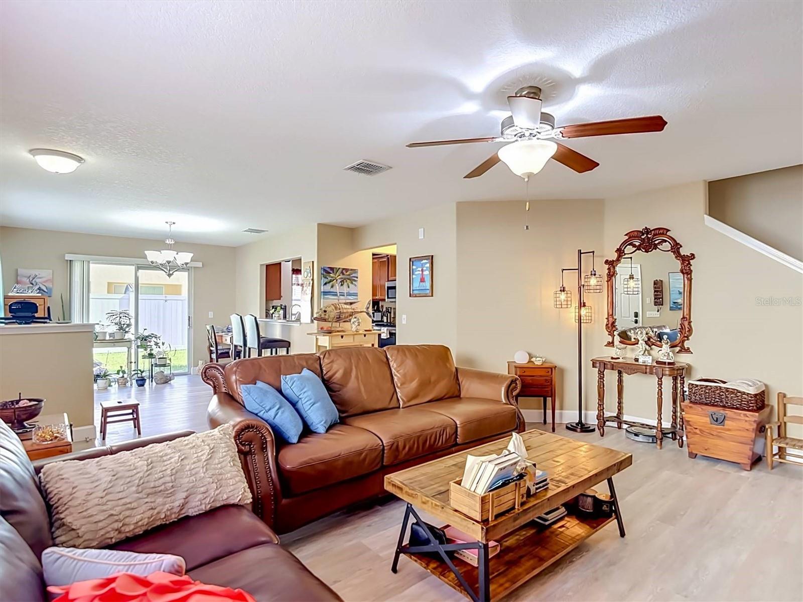9838 Trumpet Vine Loop Property Photo 10