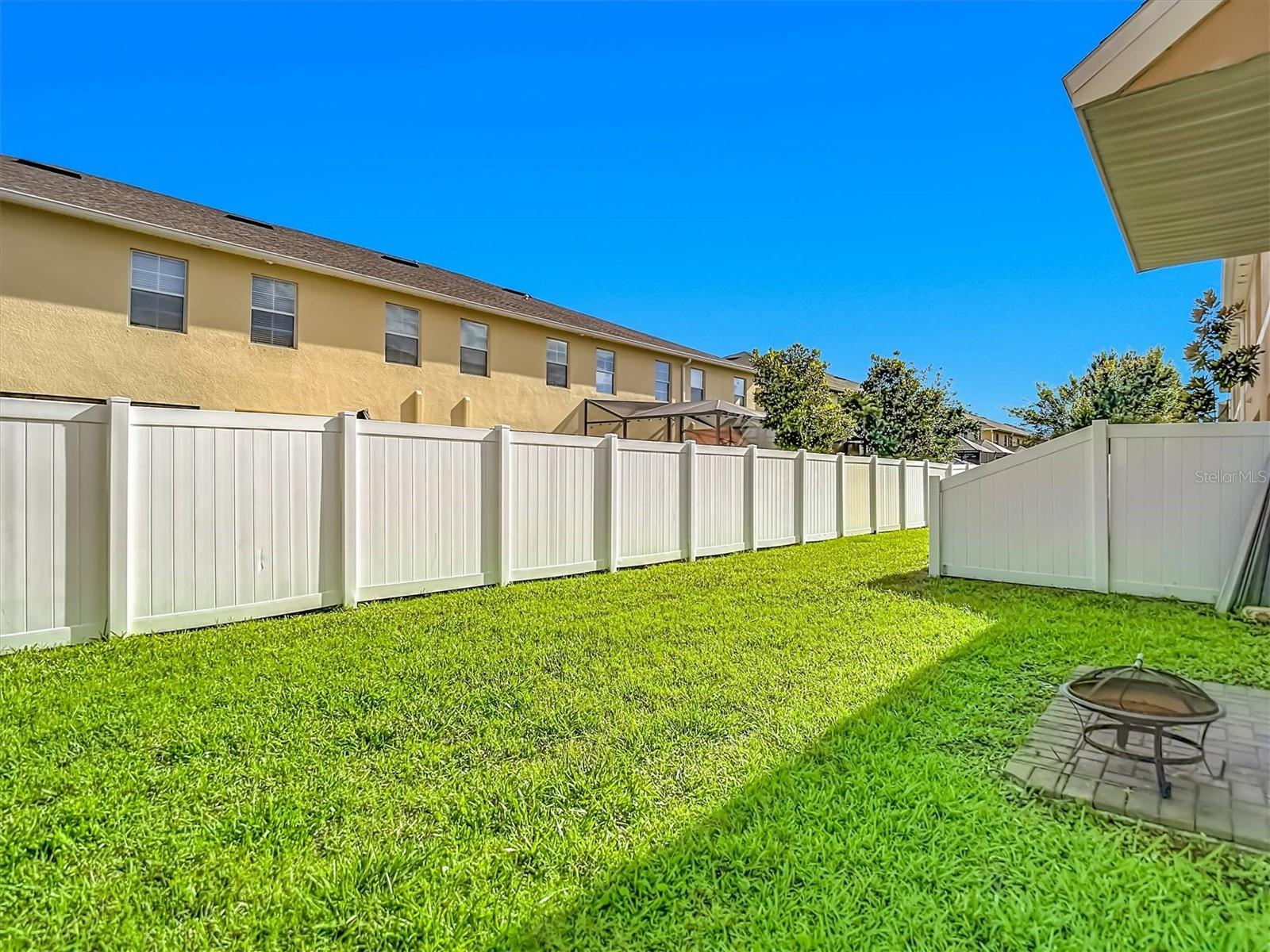 9838 Trumpet Vine Loop Property Photo 42