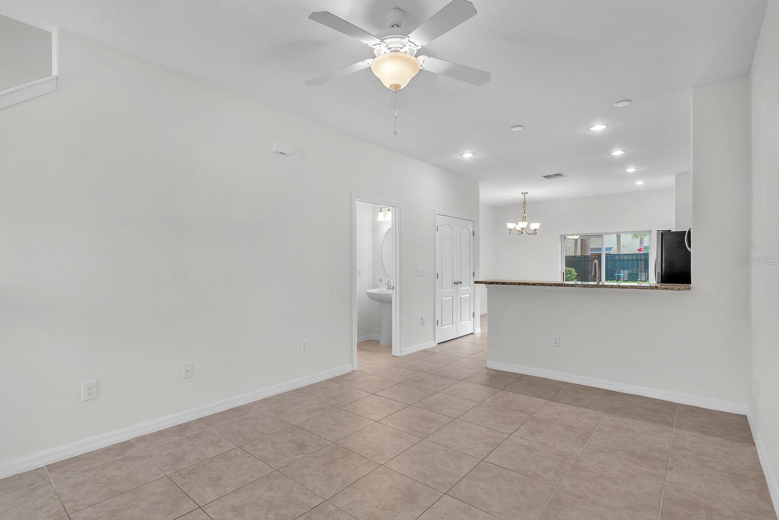 2719 Lantern Hill Ave Property Photo 4