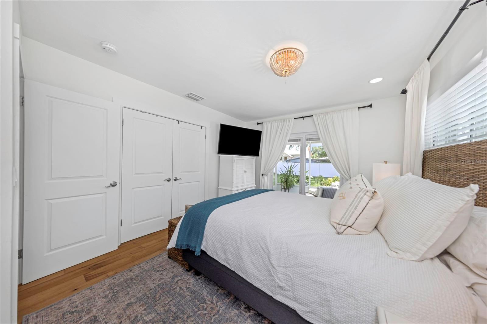 1109 Marine St Property Photo 30