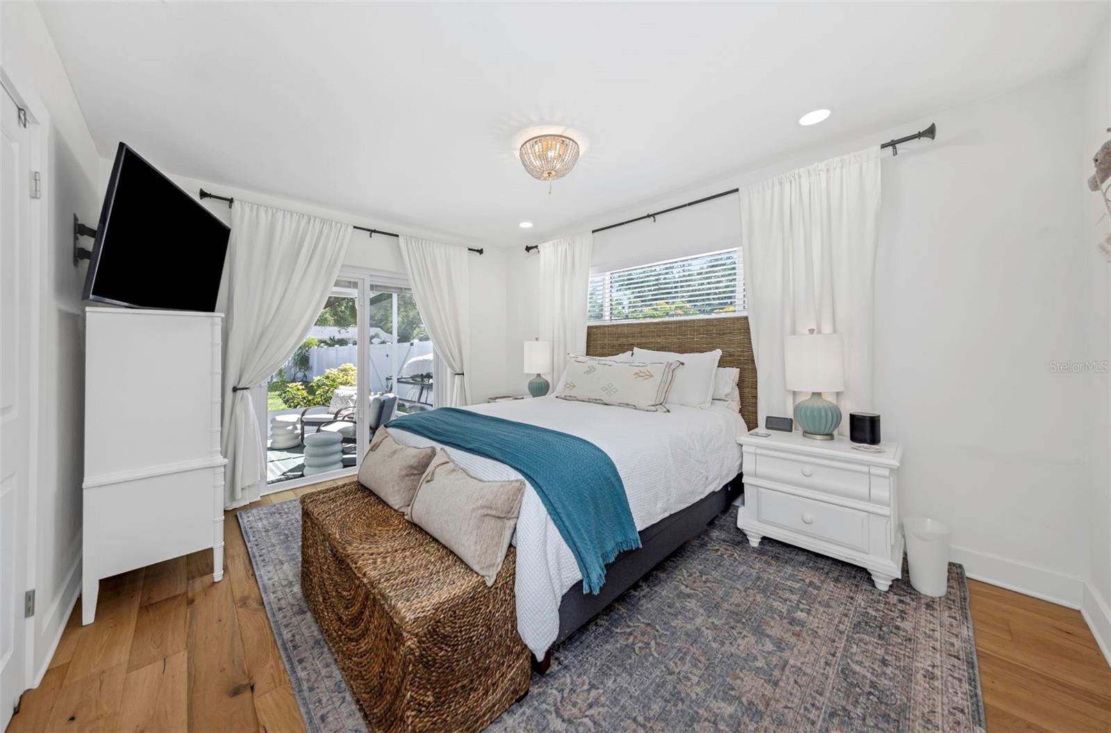 1109 Marine St Property Photo 31