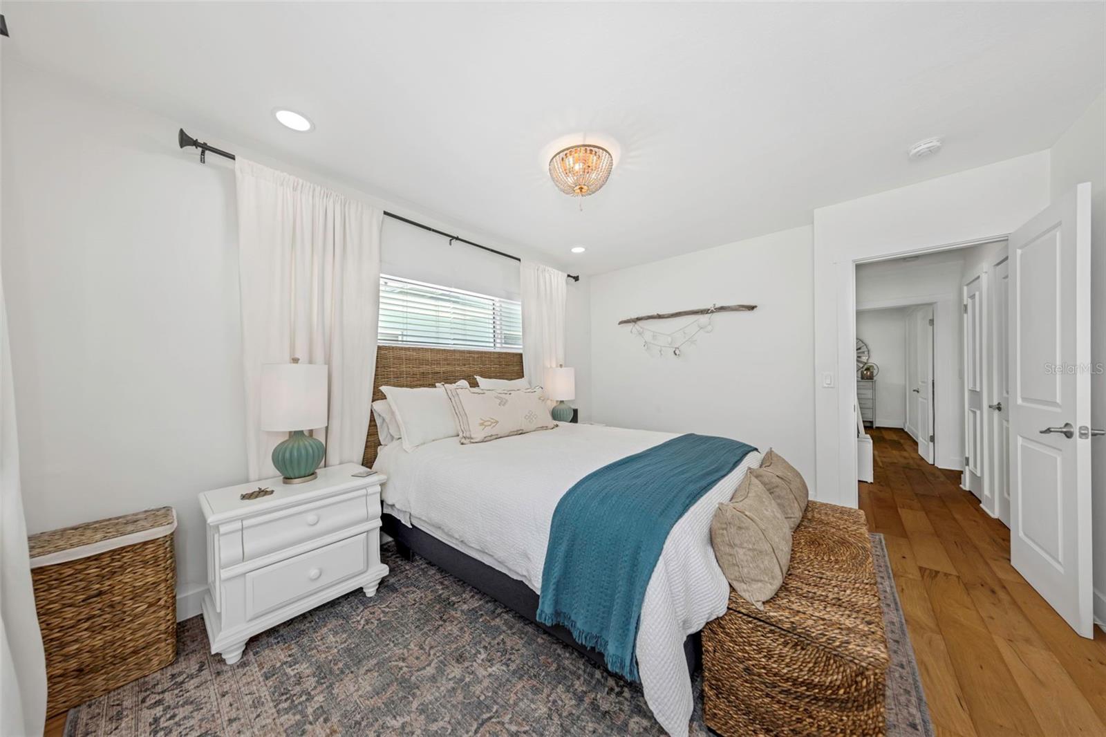 1109 Marine St Property Photo 34