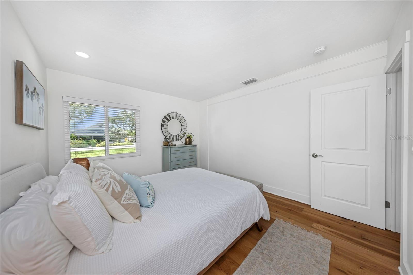 1109 Marine St Property Photo 36