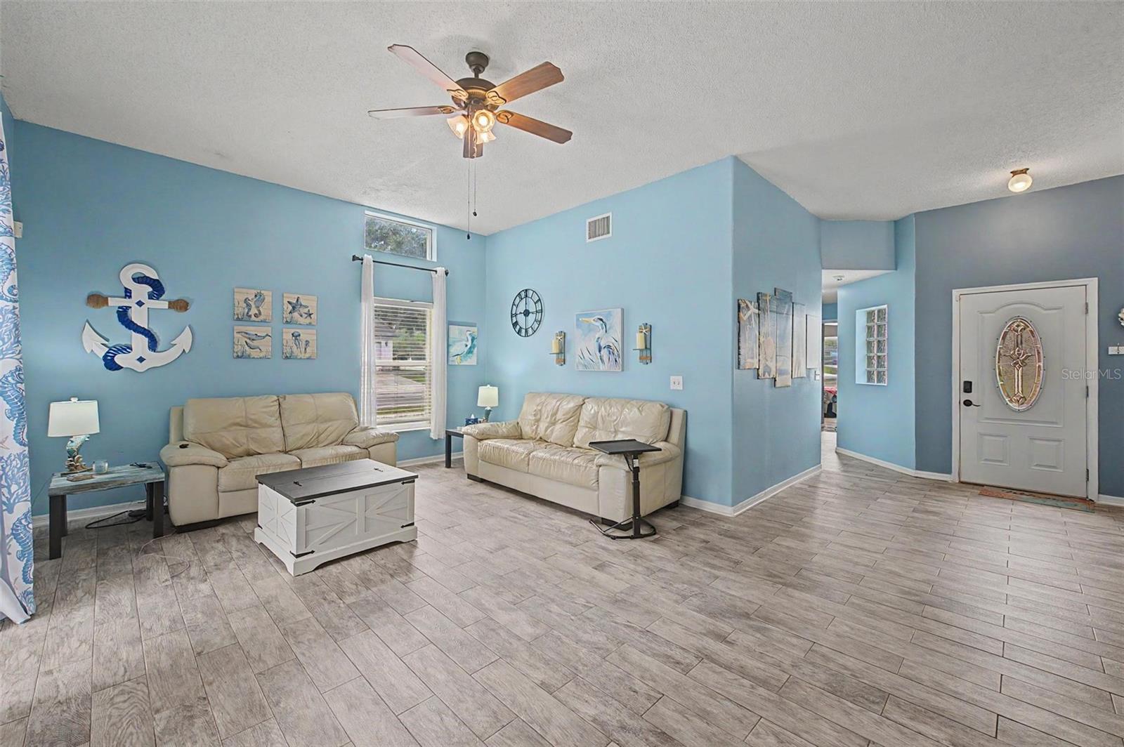 655 Sand Ridge Dr Property Photo 4