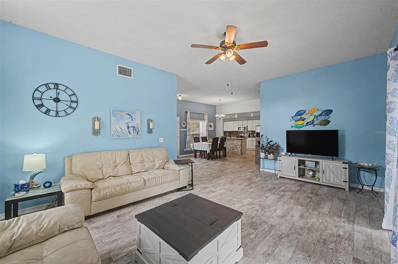 655 Sand Ridge Dr Property Photo 6