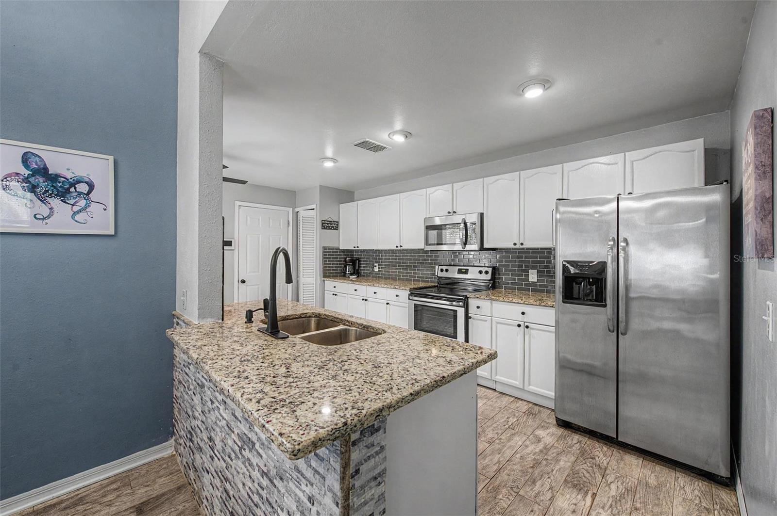 655 Sand Ridge Dr Property Photo 10