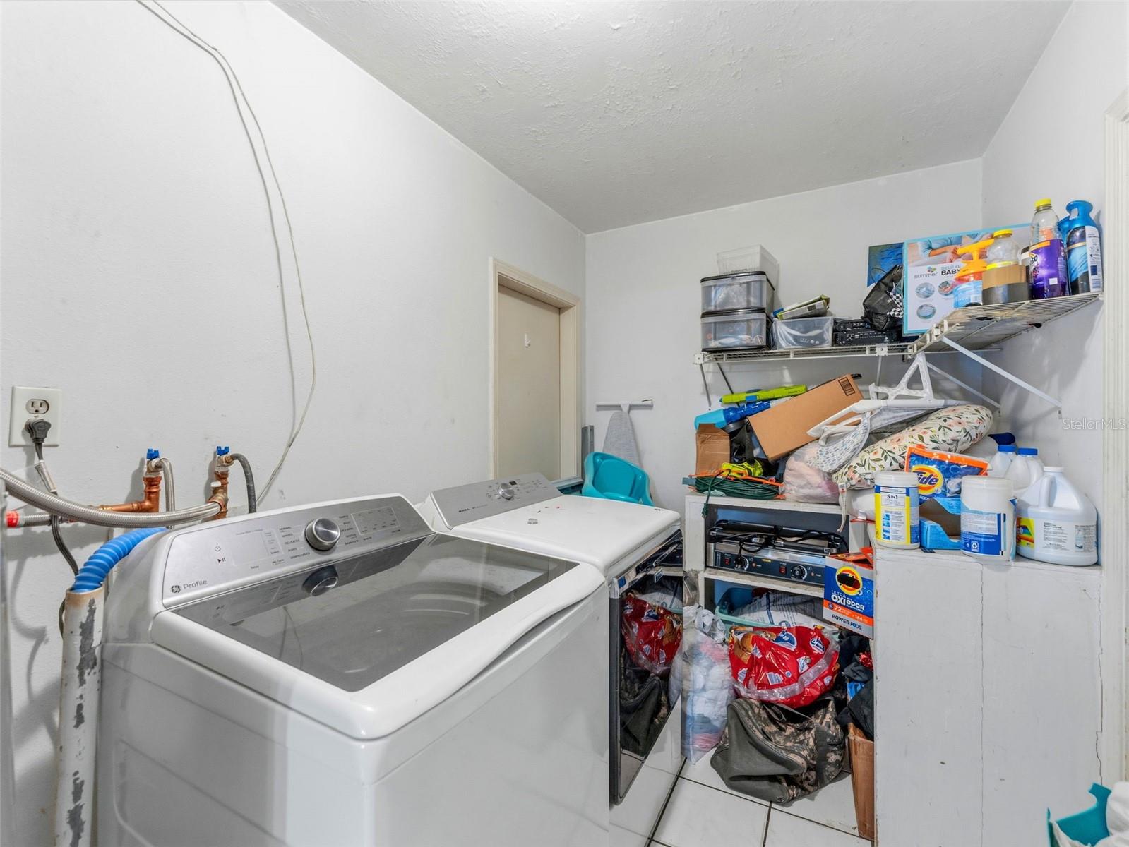 2109 W Erna Dr Property Photo 25