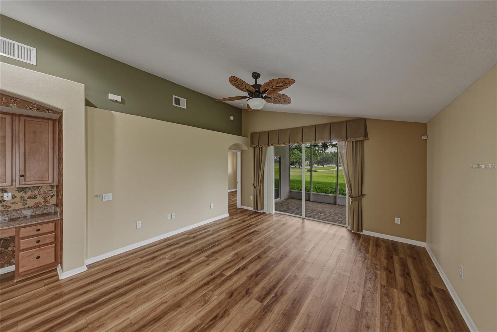 5064 Gevalia Dr Property Photo 21
