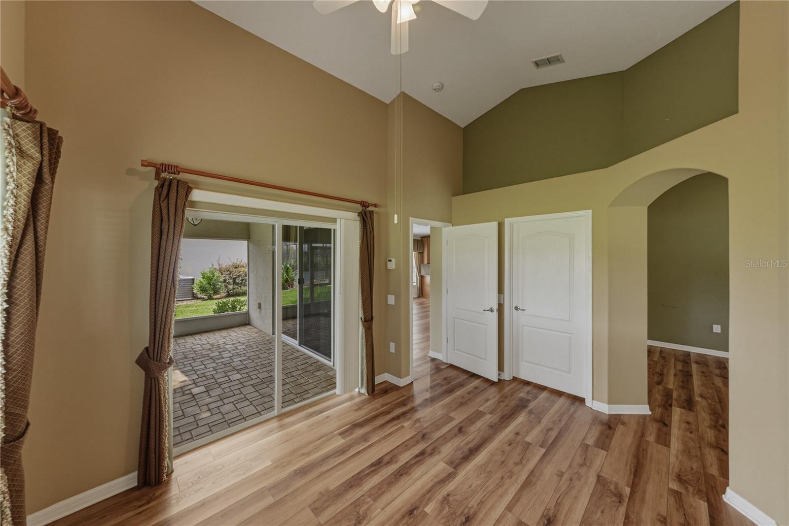 5064 Gevalia Dr Property Photo 25