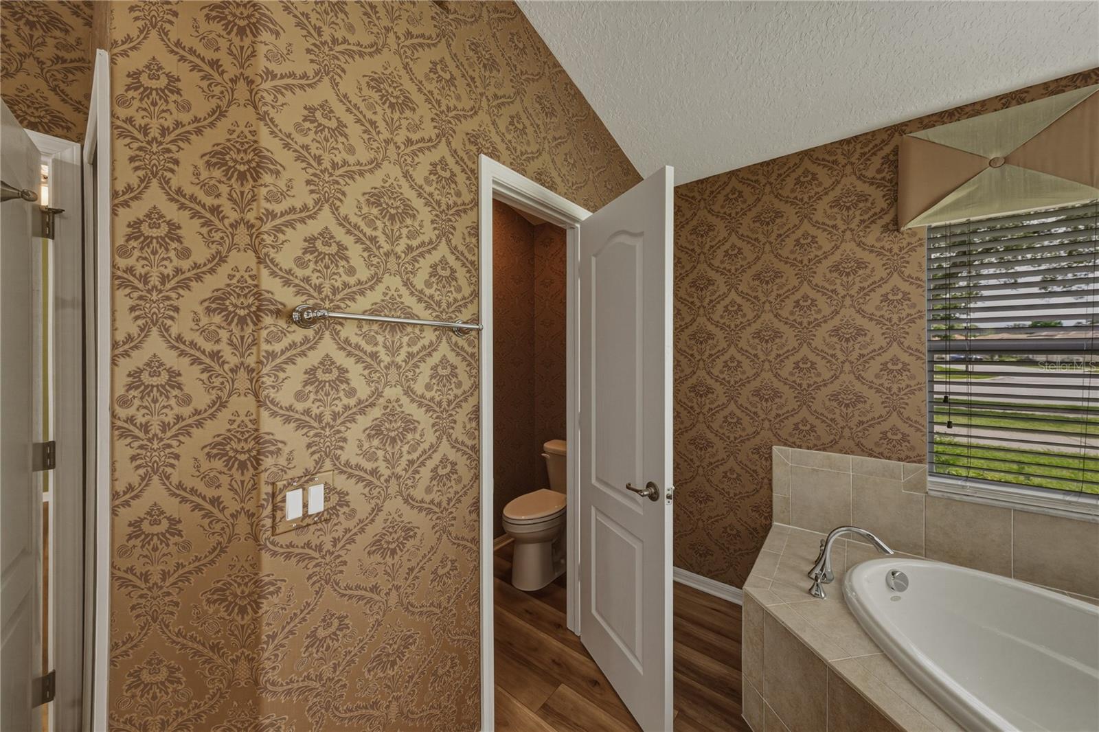 5064 Gevalia Dr Property Photo 35