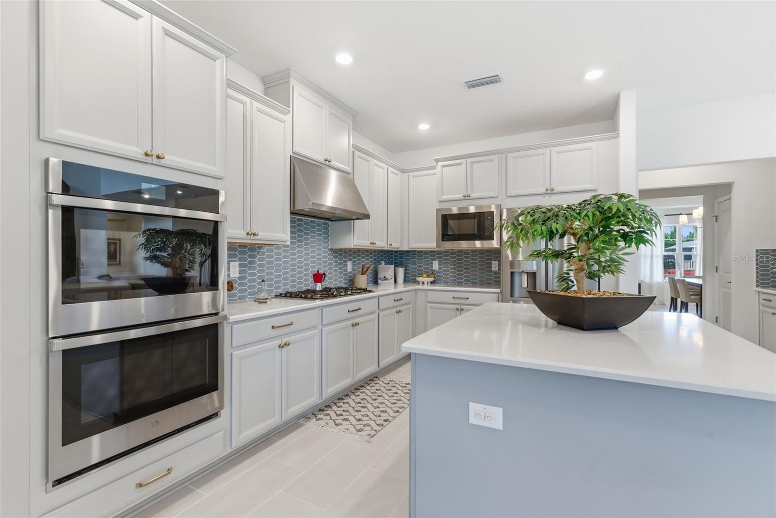 33774 Castaway Loop Property Photo 10