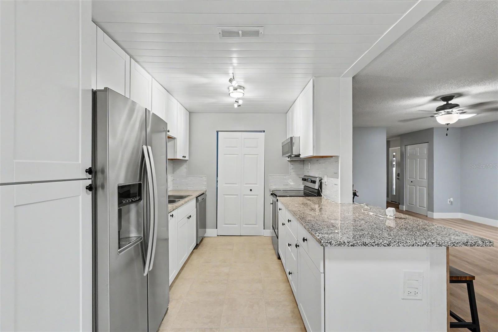 1208 Highland Ave Se #121 Property Photo 3