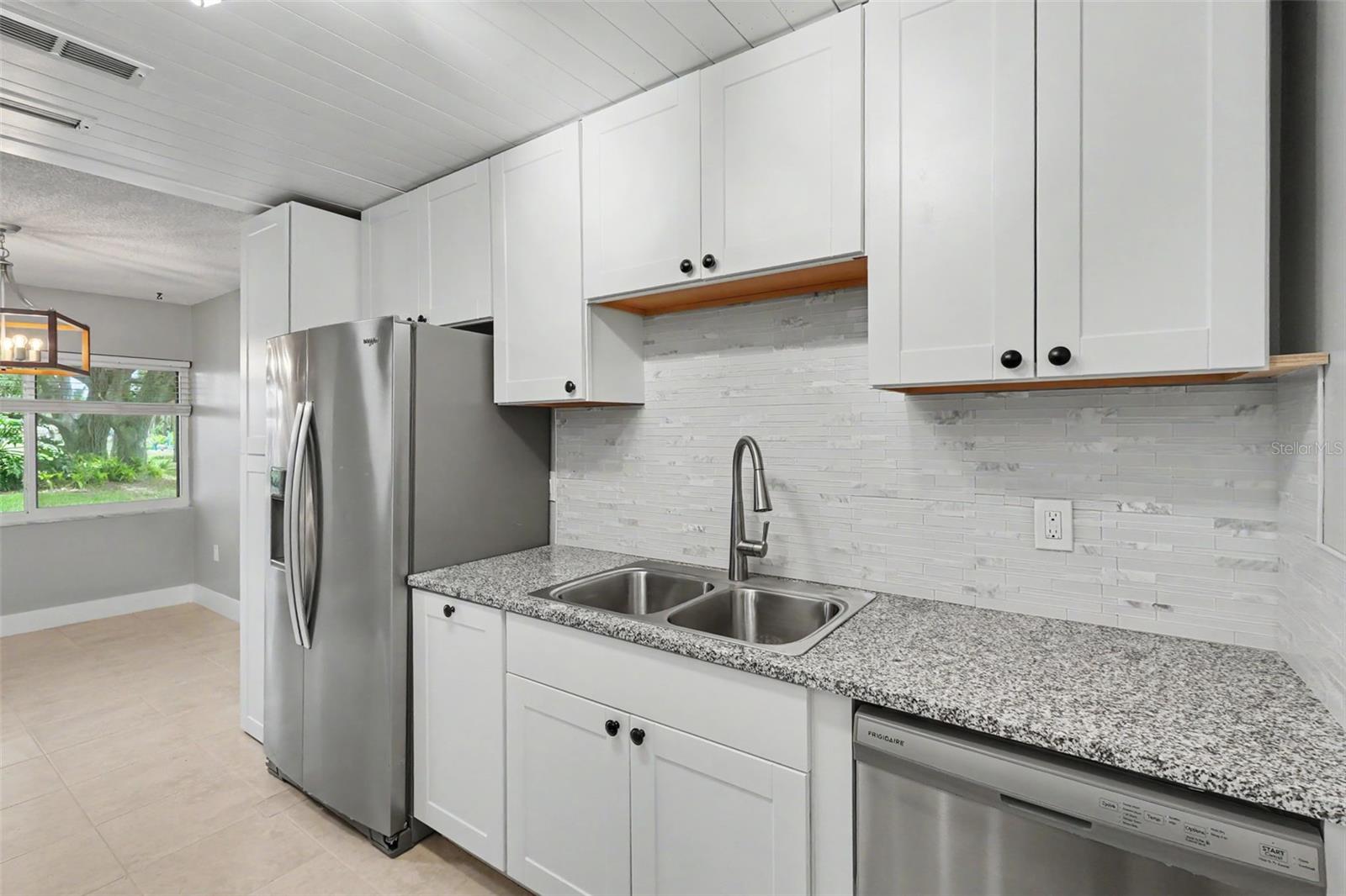 1208 Highland Ave Se #121 Property Photo 4