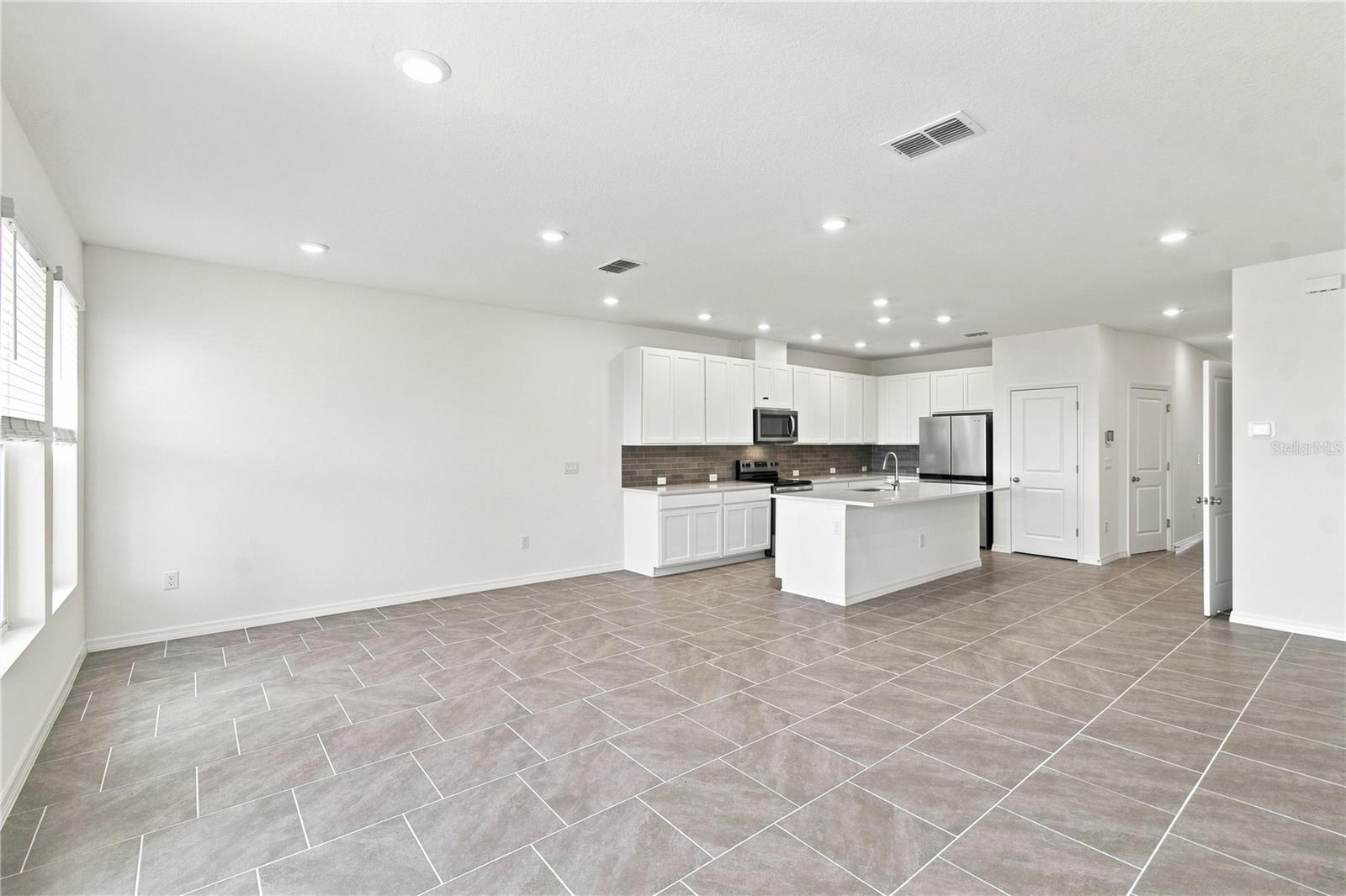 6355 Jensen View Ave Property Photo 12
