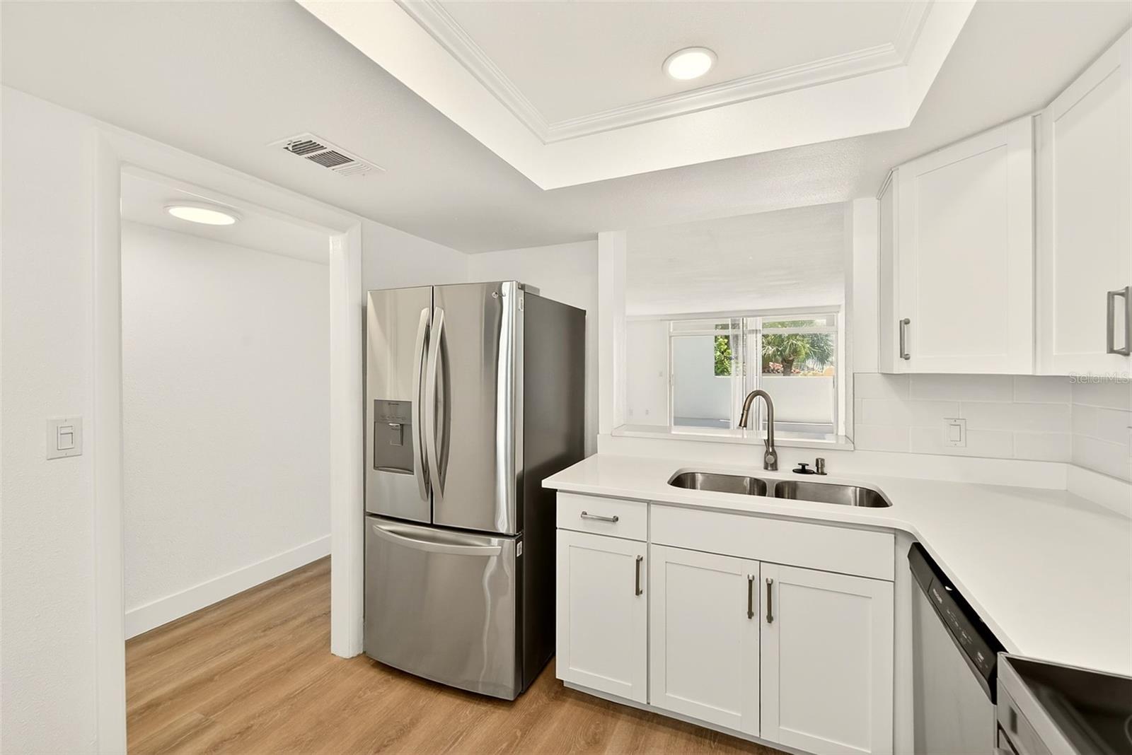 16308 Gulf Blvd #103 Property Photo 6