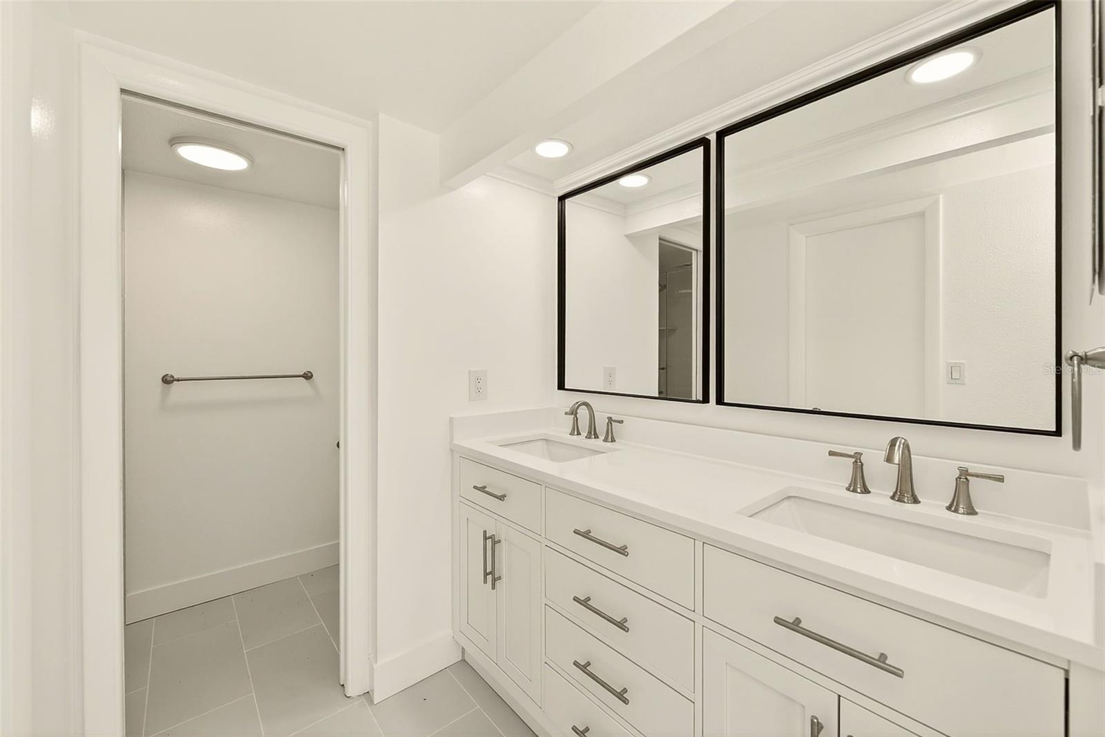 16308 Gulf Blvd #103 Property Photo 15