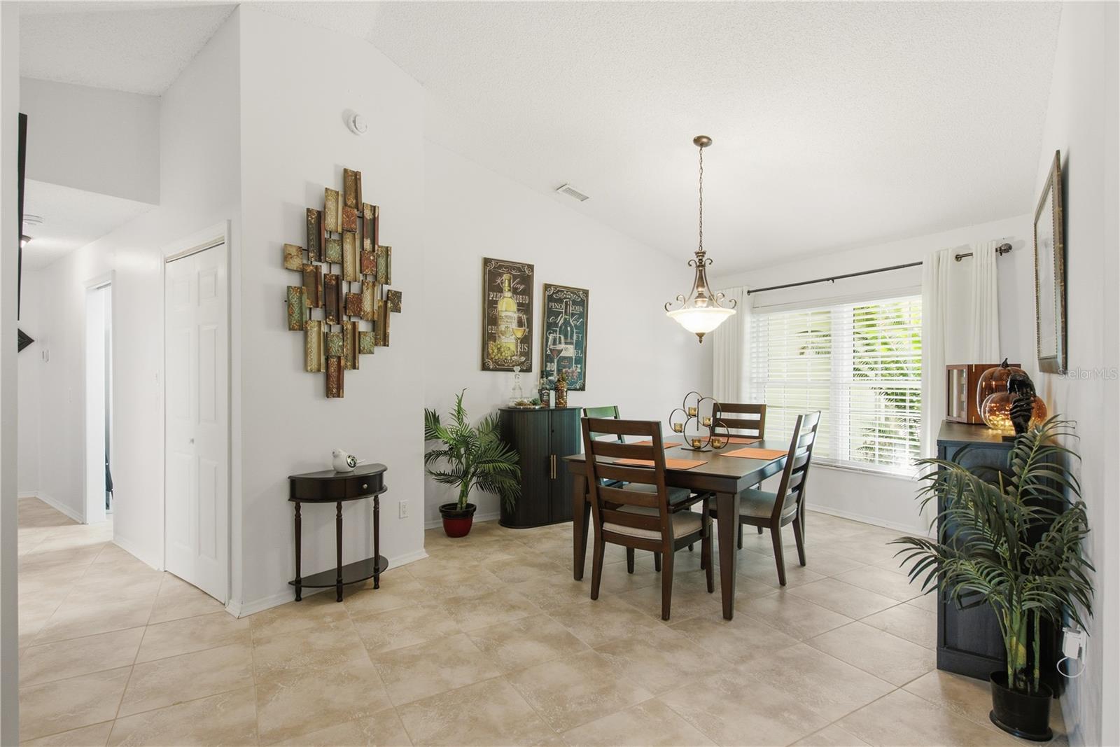 5468 Nimitz Rd Property Photo 16