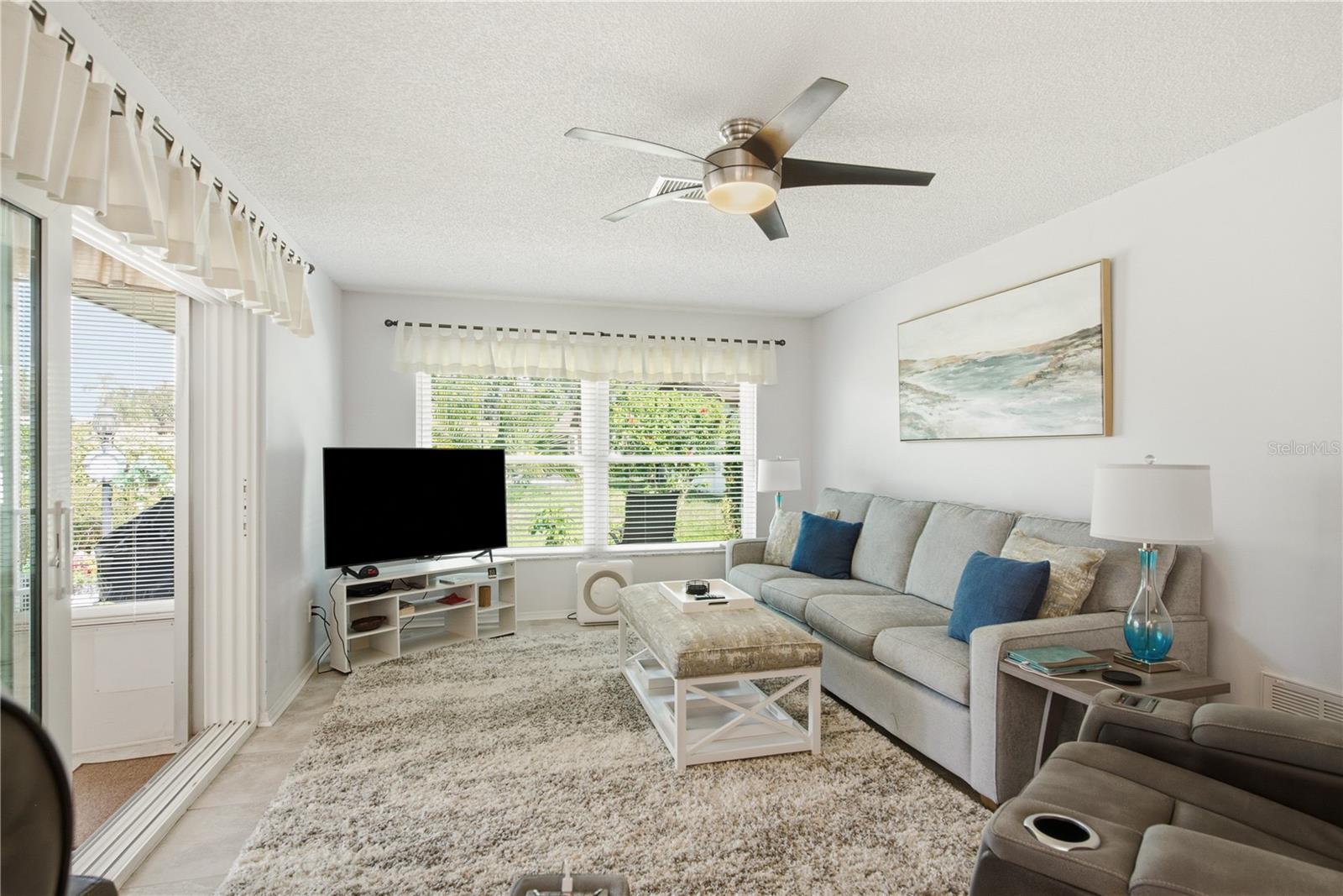 5468 Nimitz Rd Property Photo 19