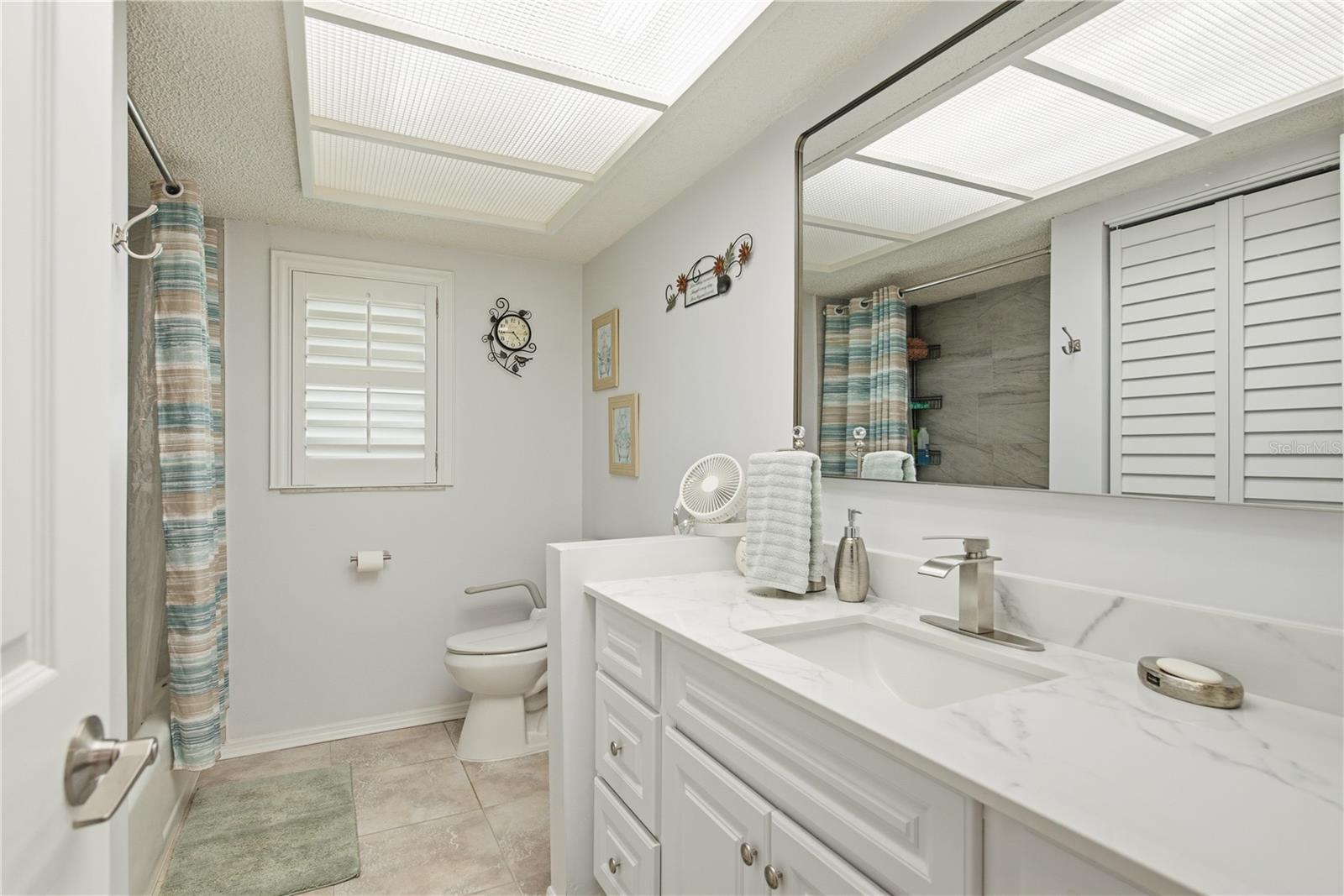 5468 Nimitz Rd Property Photo 35