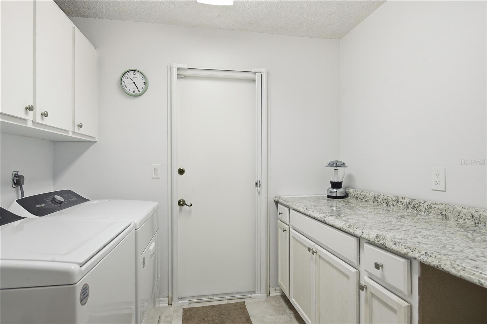 5468 Nimitz Rd Property Photo 46