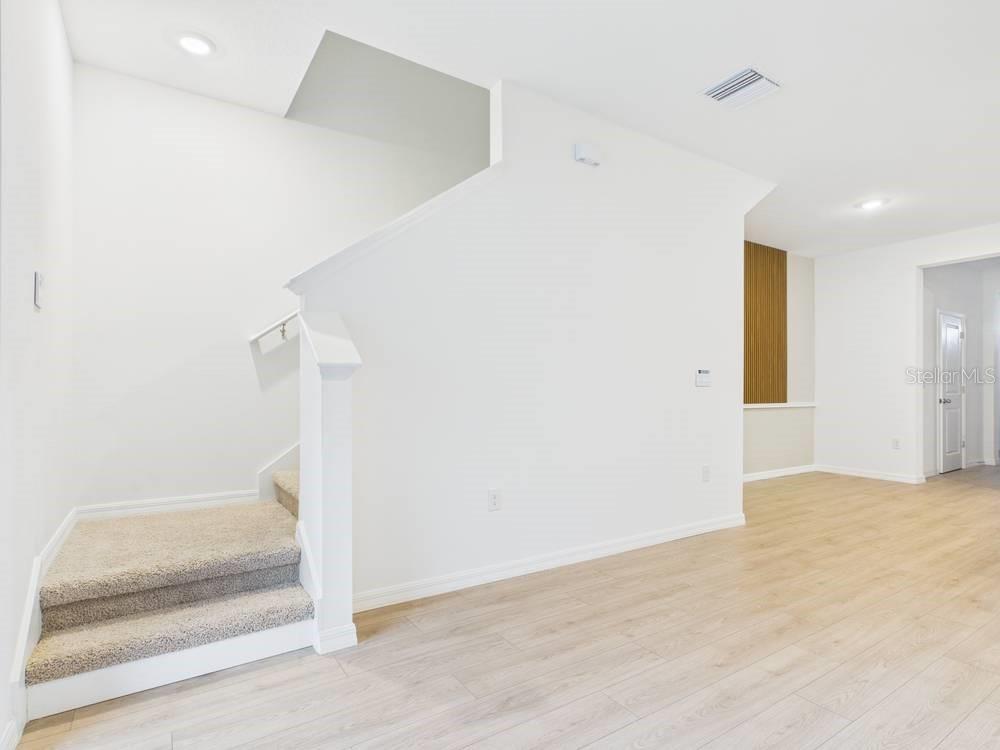 32519 Welling Blade Loop Property Photo 4