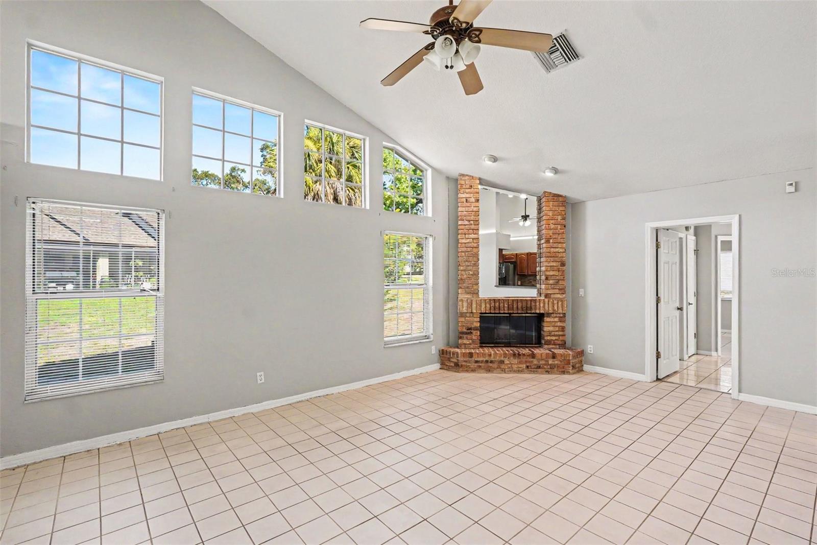 13037 Everard Dr Property Photo 8