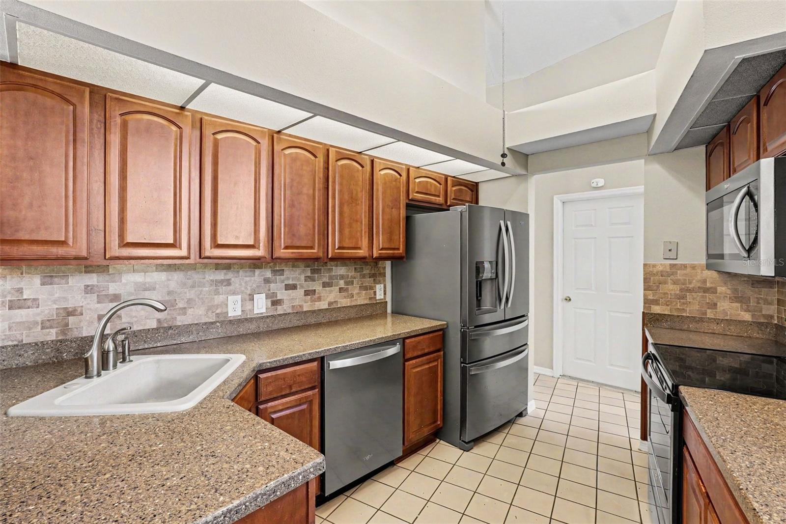 13037 Everard Dr Property Photo 13