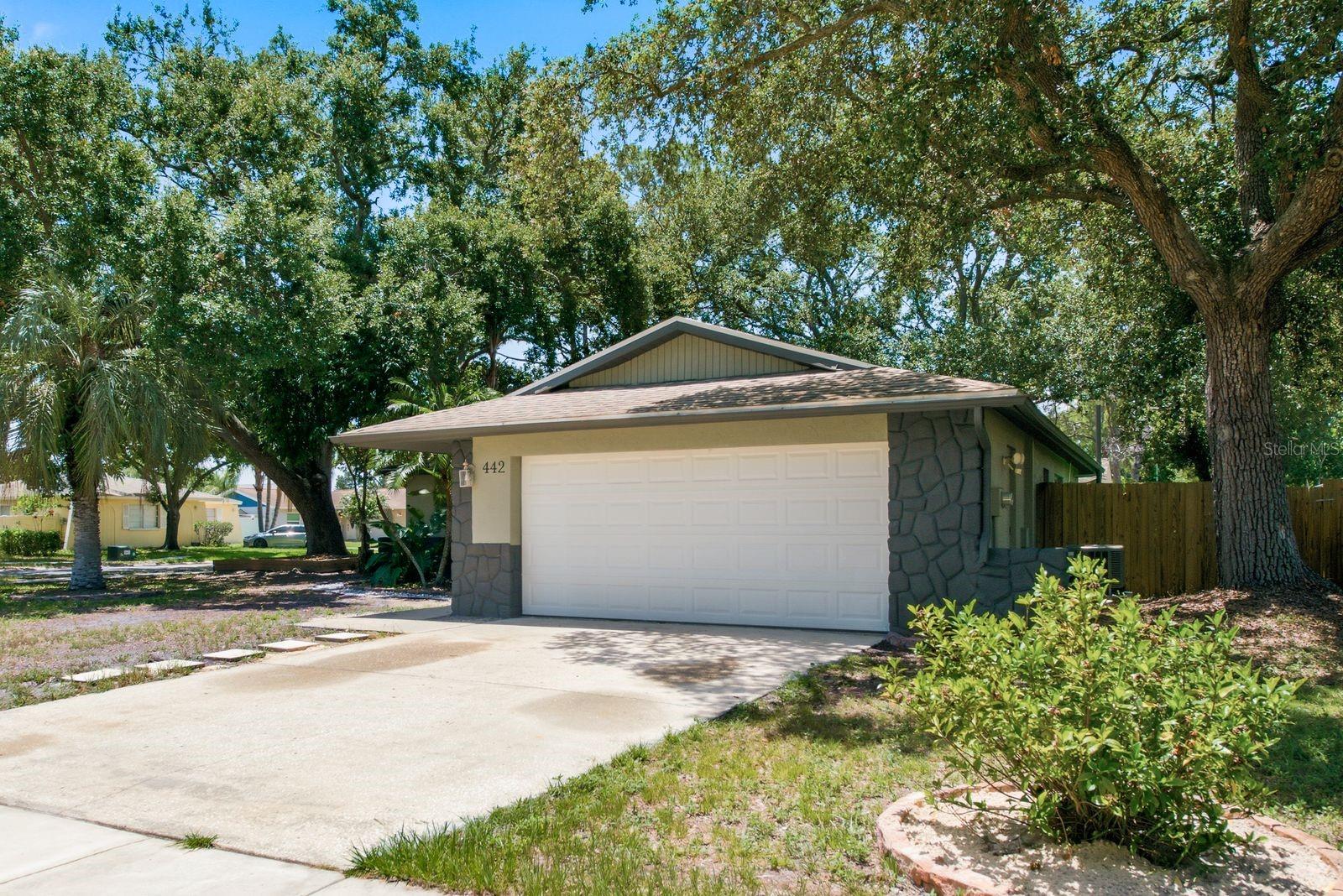 442 Evergreen Dr Property Photo 4