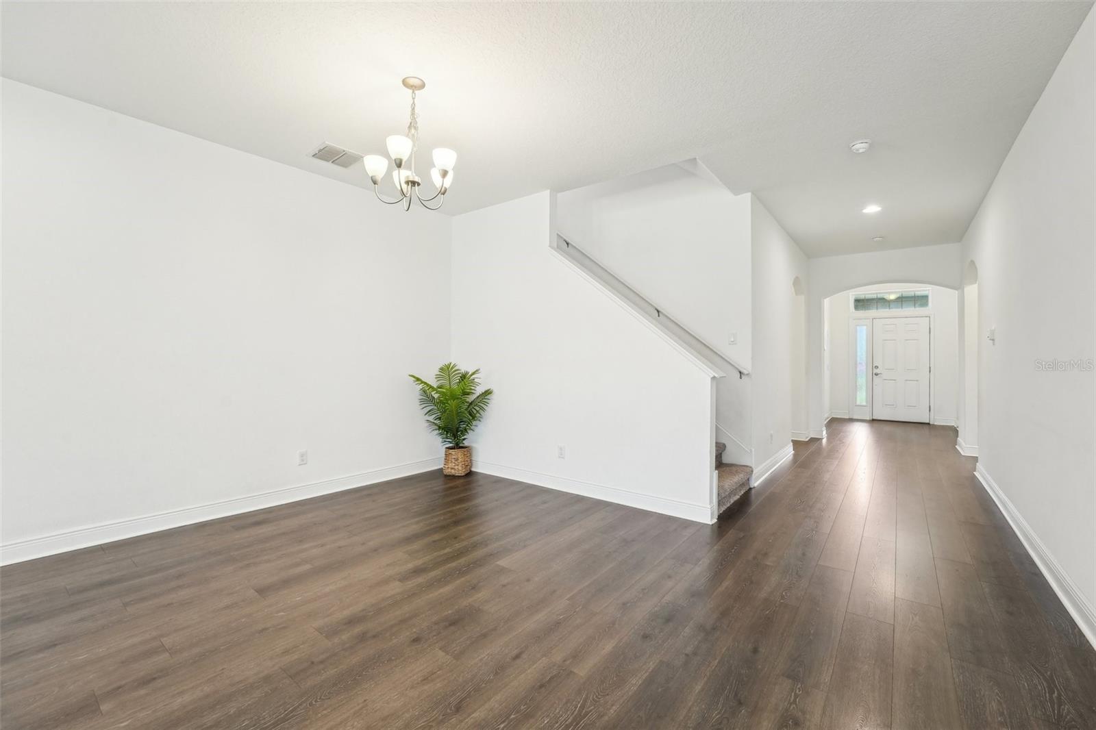 1741 Cherry Walk Rd Property Photo 4