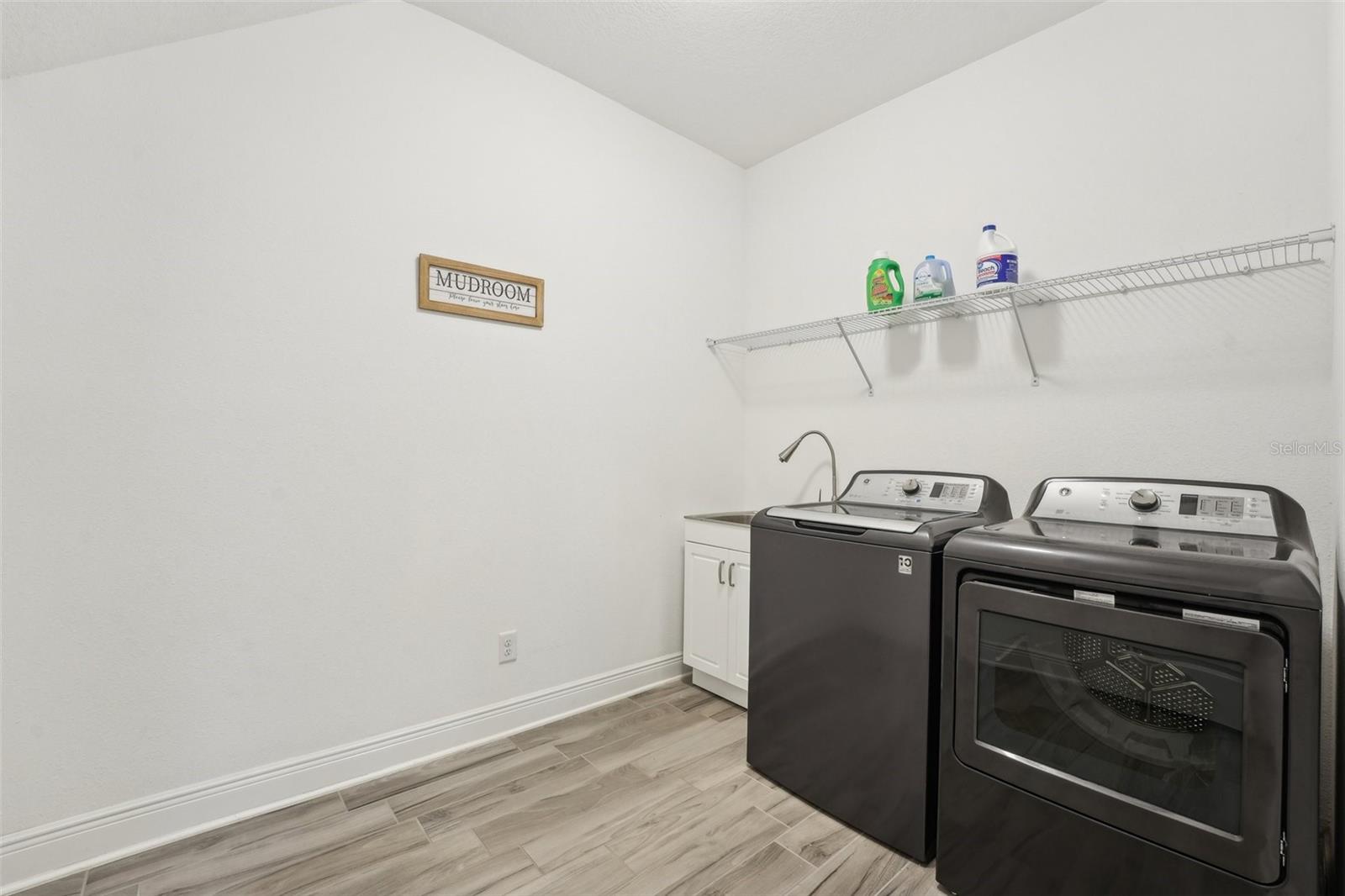 1741 Cherry Walk Rd Property Photo 24