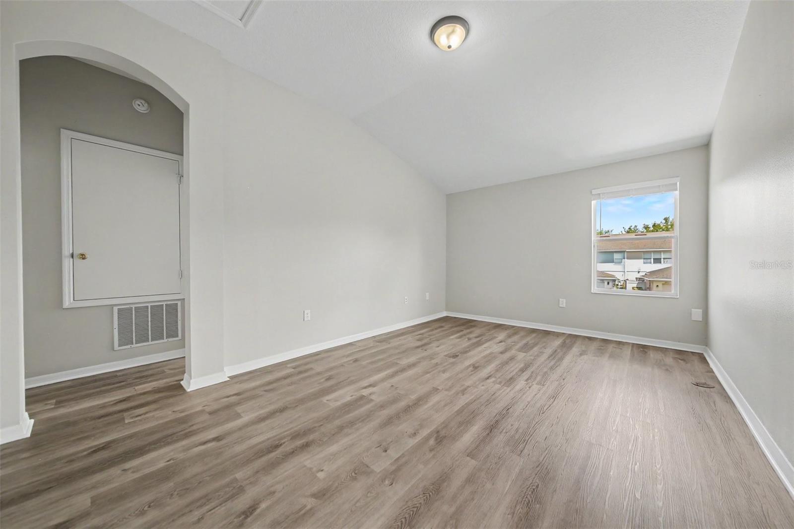 5579 Somersby Rd Property Photo 17