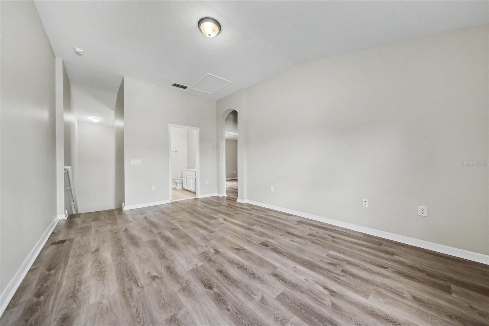 5579 Somersby Rd Property Photo 18